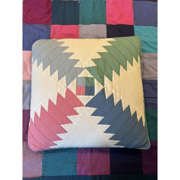 Lot of 3 VINTAGE Hand Made Quilt 51”x71”, 14.5x14.5” Pillow & 19”x19” Pillow - Picture 5 of 9